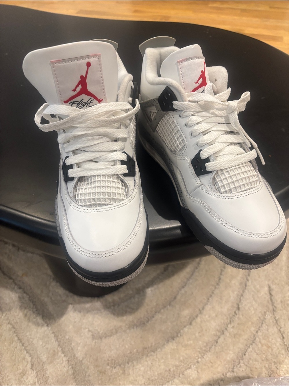 Jordan Retro Kids' Sneakers in White/Black/Red